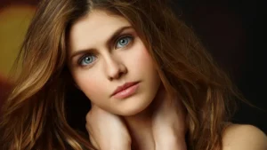 Alexandra Daddario Gallery (7)